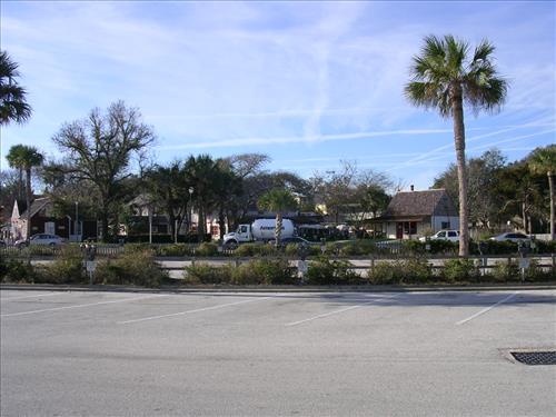 Public parking lot at Castillo de San Marcos National Monument in January 2008