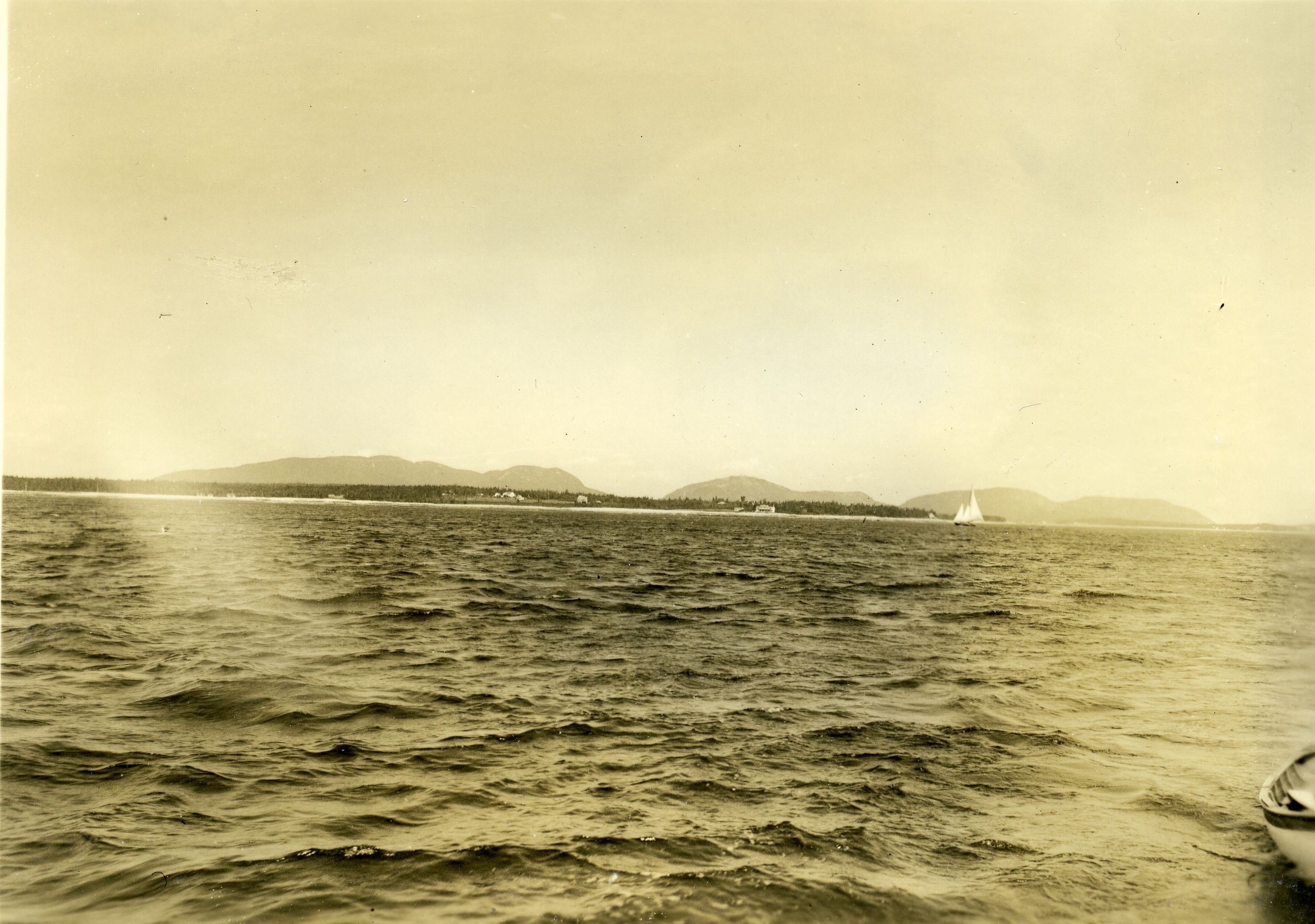 SAIING FROM OFF WEST GREAT CRANBERRY