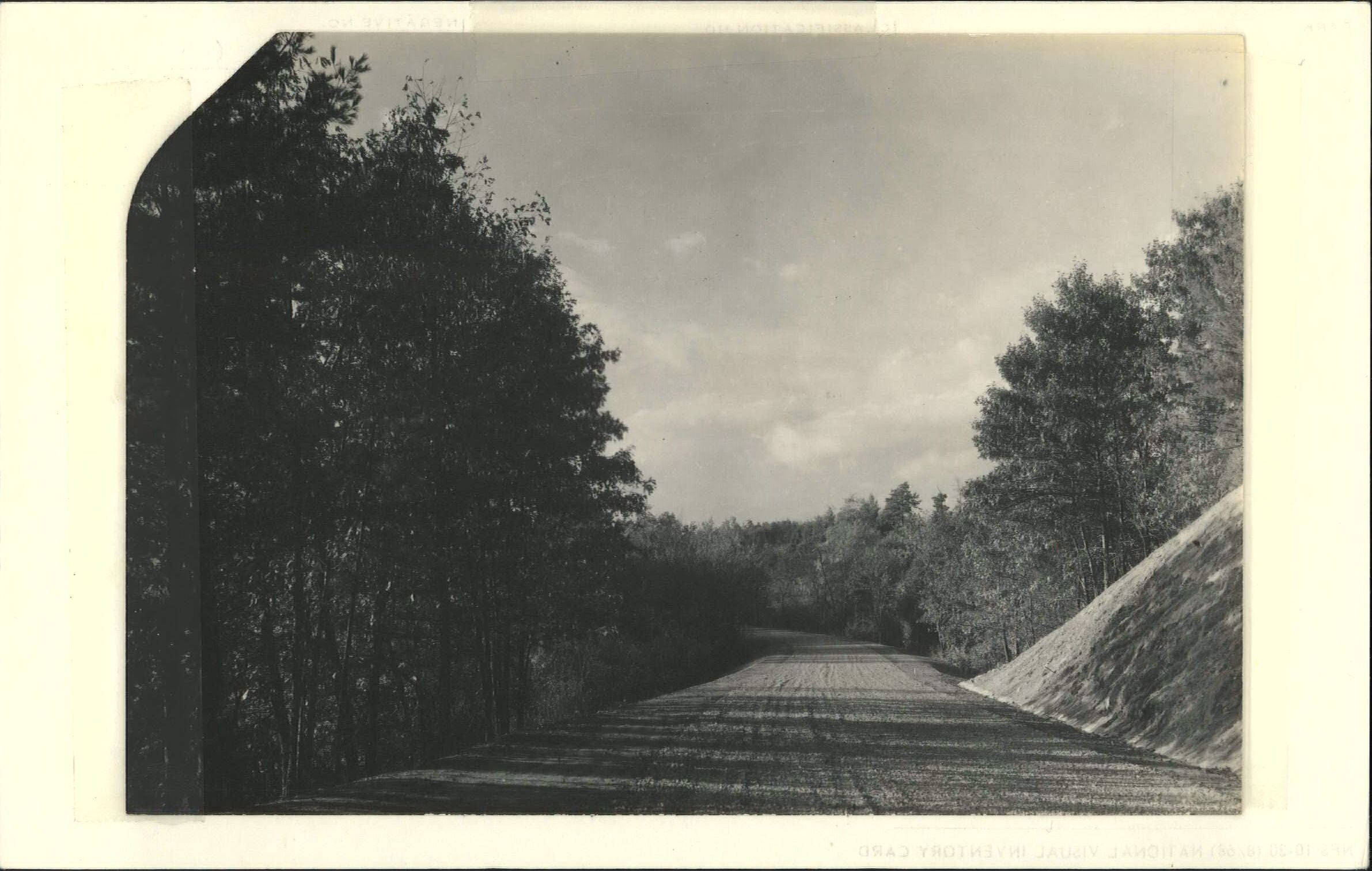 300 ft. from beginning of Section 2-A, view looking north along Parkway