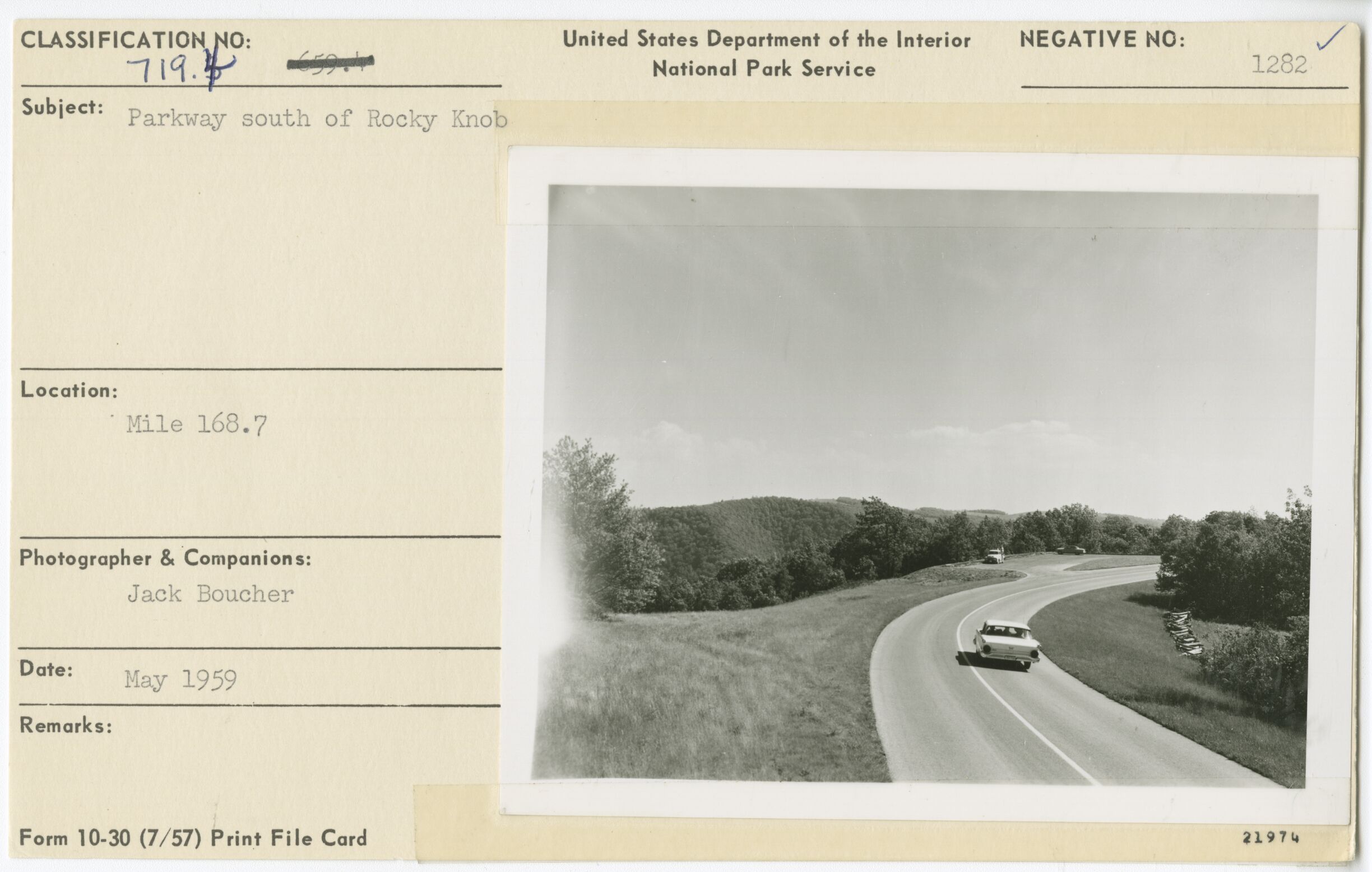 Parkway south of Rocky Knob