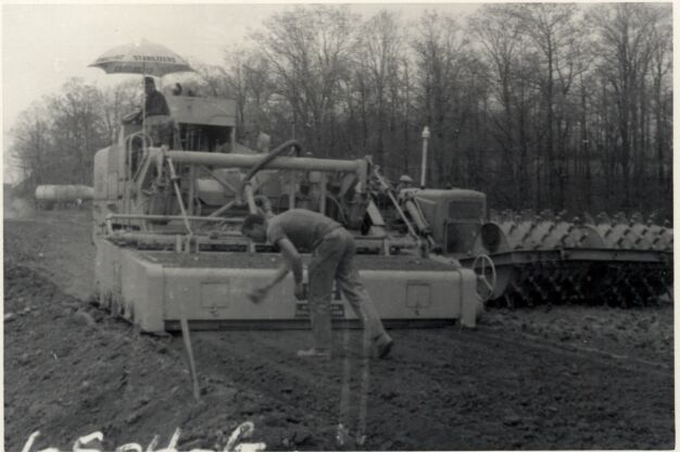 Mixing soil cement base, US 460