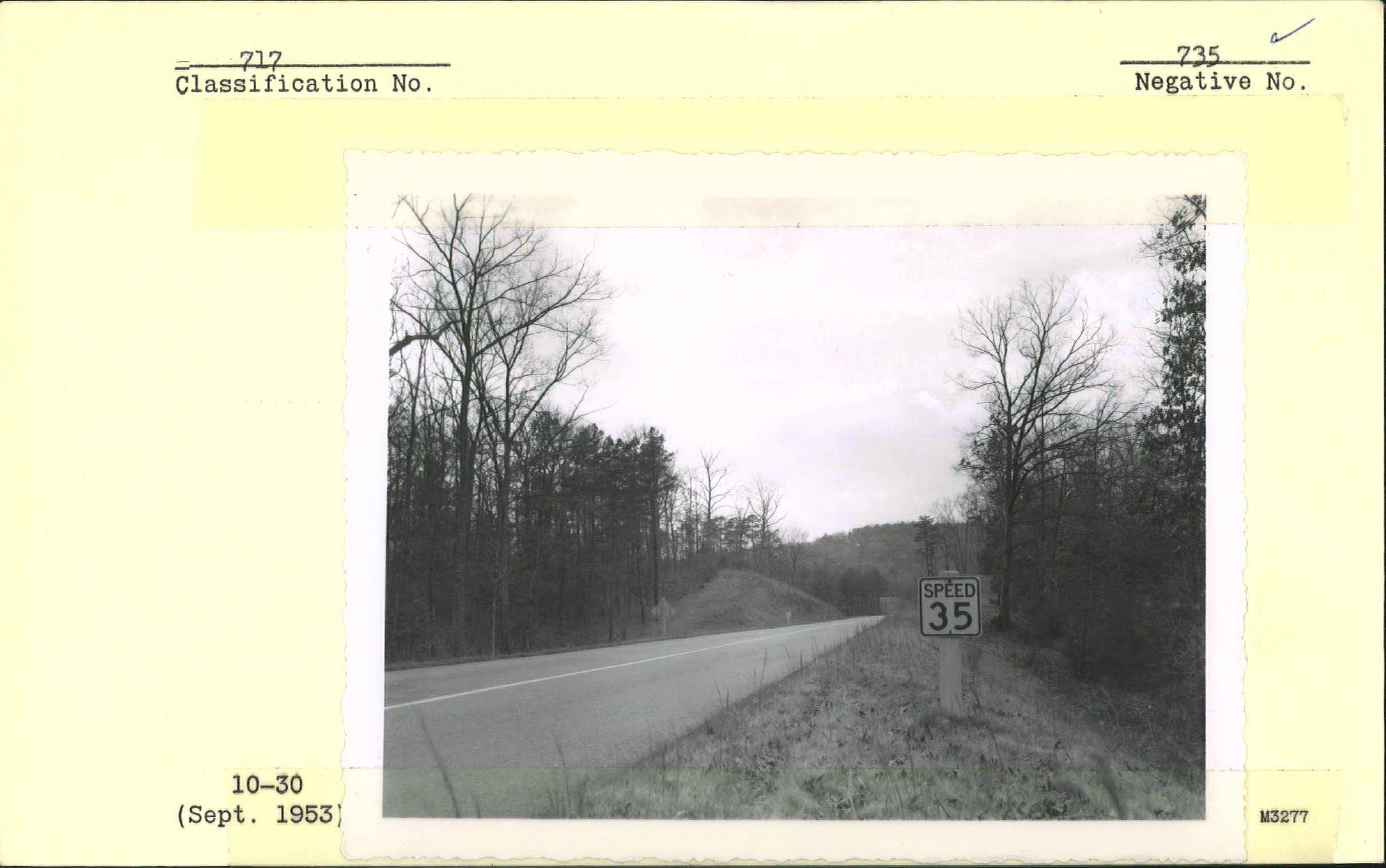 35 MPH speed zone sign