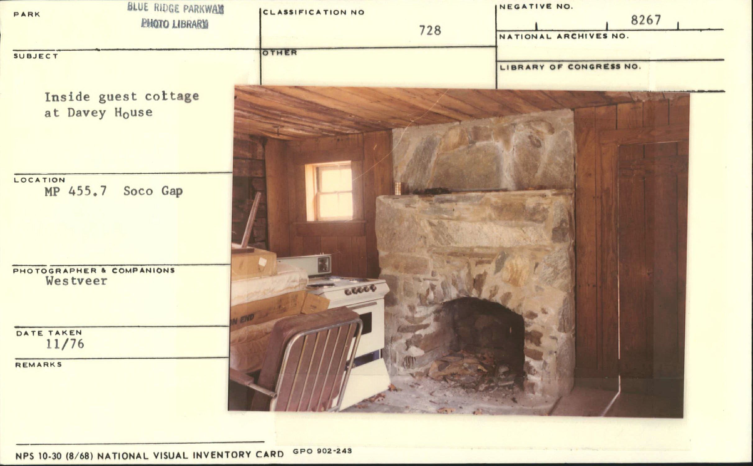 Inside guest cottage at Davey House