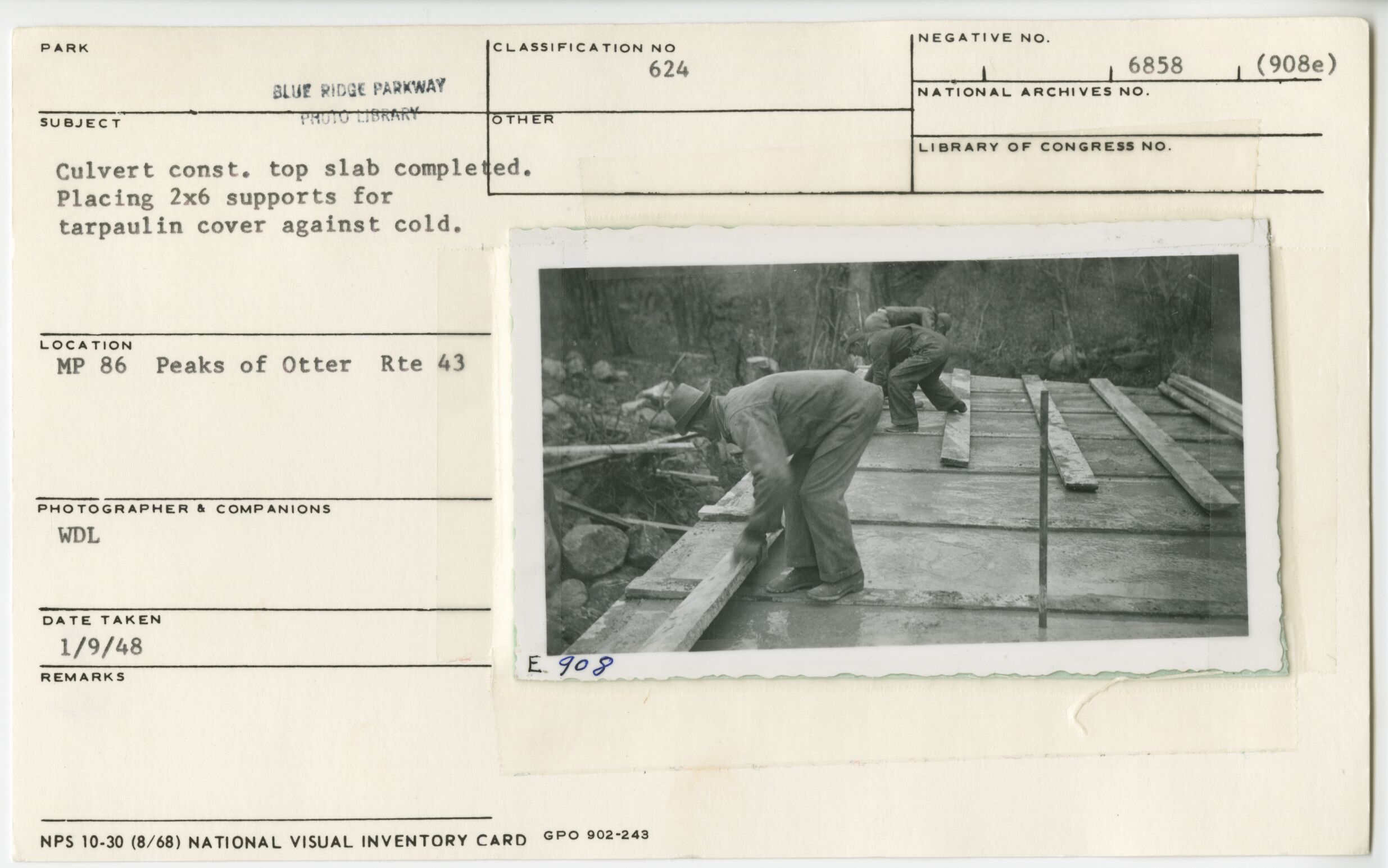 Culvert construction with top slab completed
