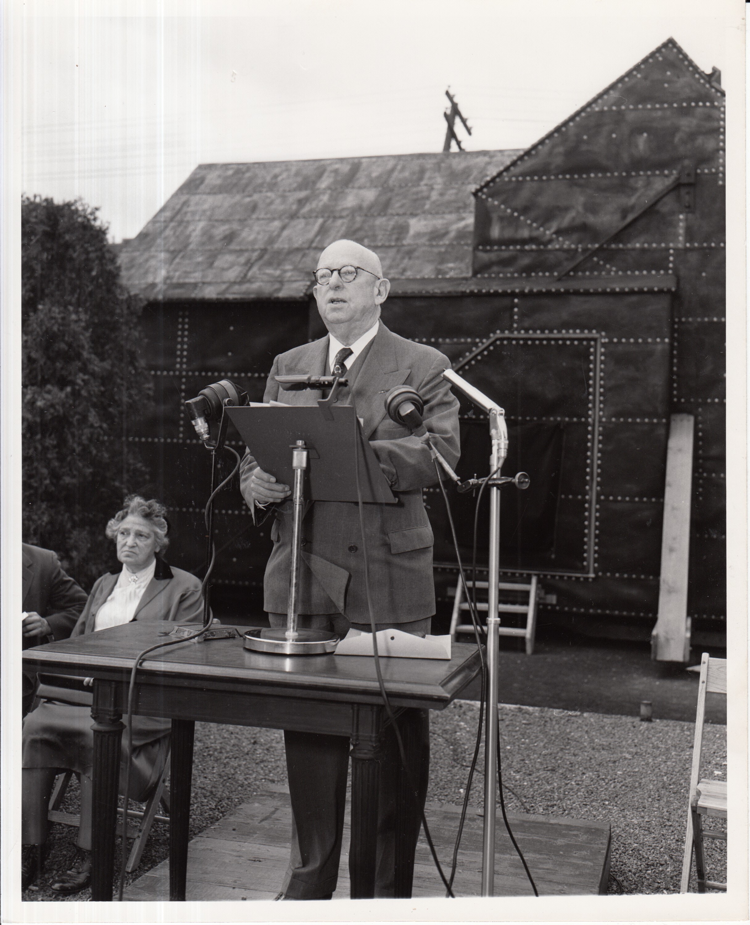Harold G. Bowen, of the Thomas A. Edison Foundation, speaking at the dedication of the Black Maria replica. 