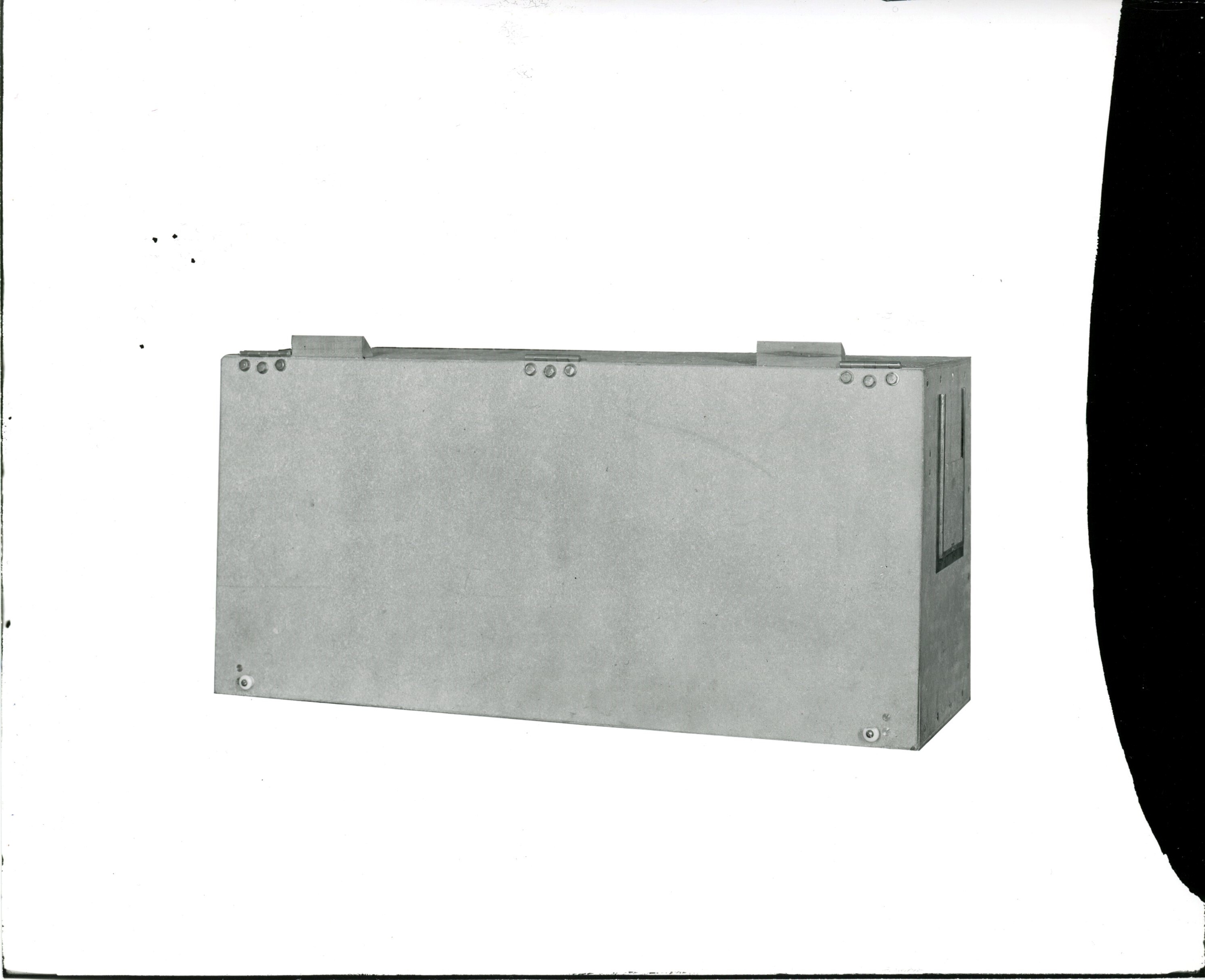 Edison home projecting kinetoscope, d.c. booth, closed.