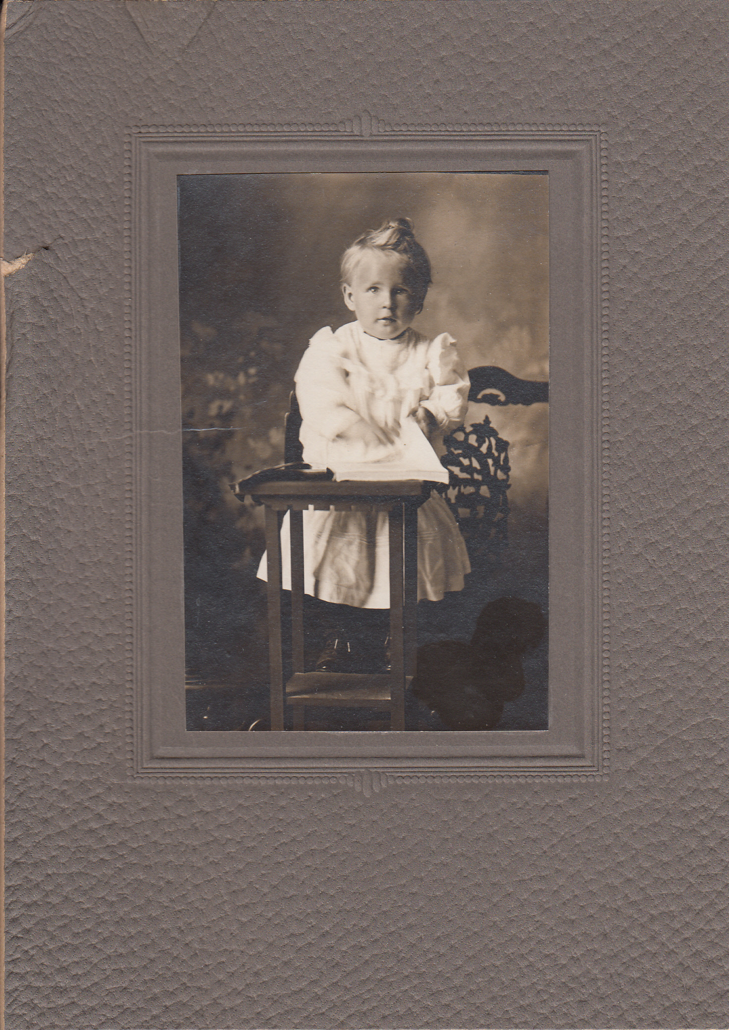 Portrait of Alva Loraine Lewis.