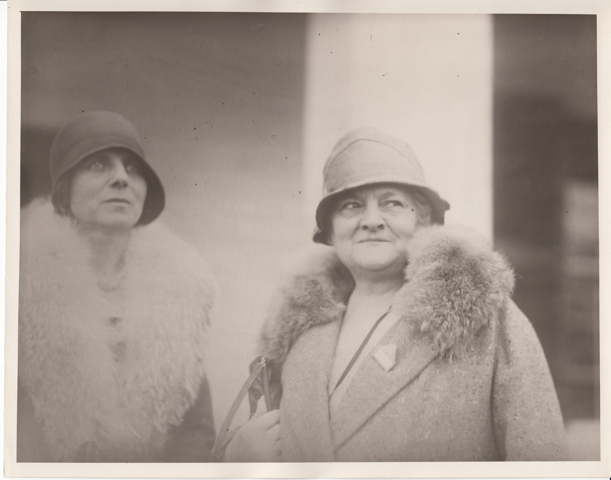 Guests in front of the Clinton Inn (now Eagle Tavern) at the Light's Golden Jubilee celebration in Greenfield Village.