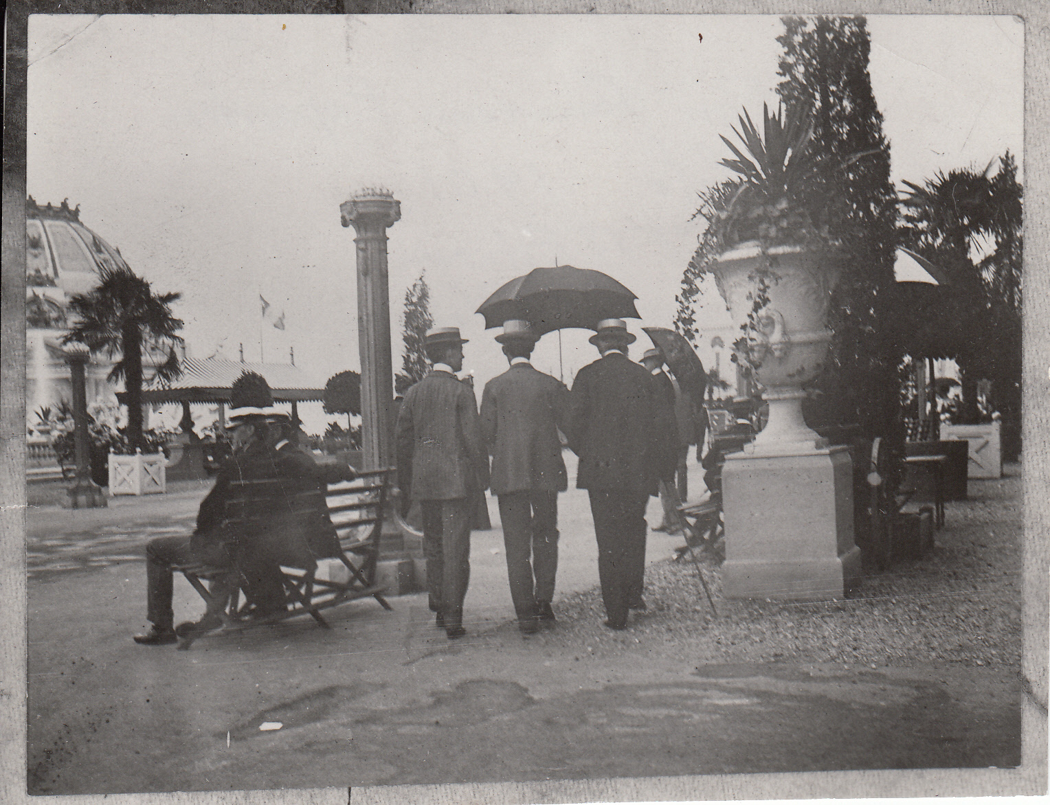 Thomas Edison, Louis Steringer, and an unidentified reporter from a Buffalo newspaper strolling at the Pan American Exposition of 1901.