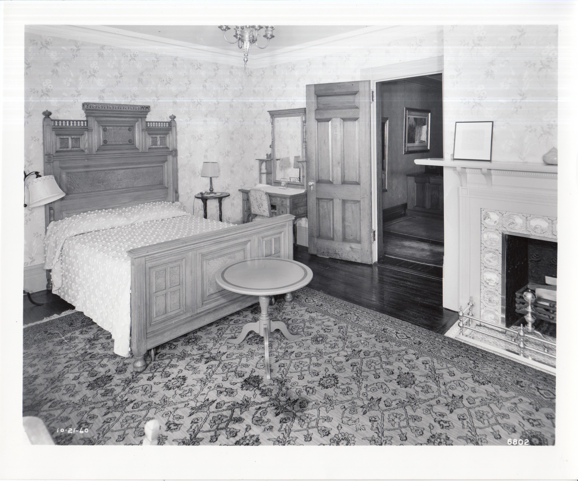 Glenmont, interior, third floor, Lucy Bogue's Bedroom.