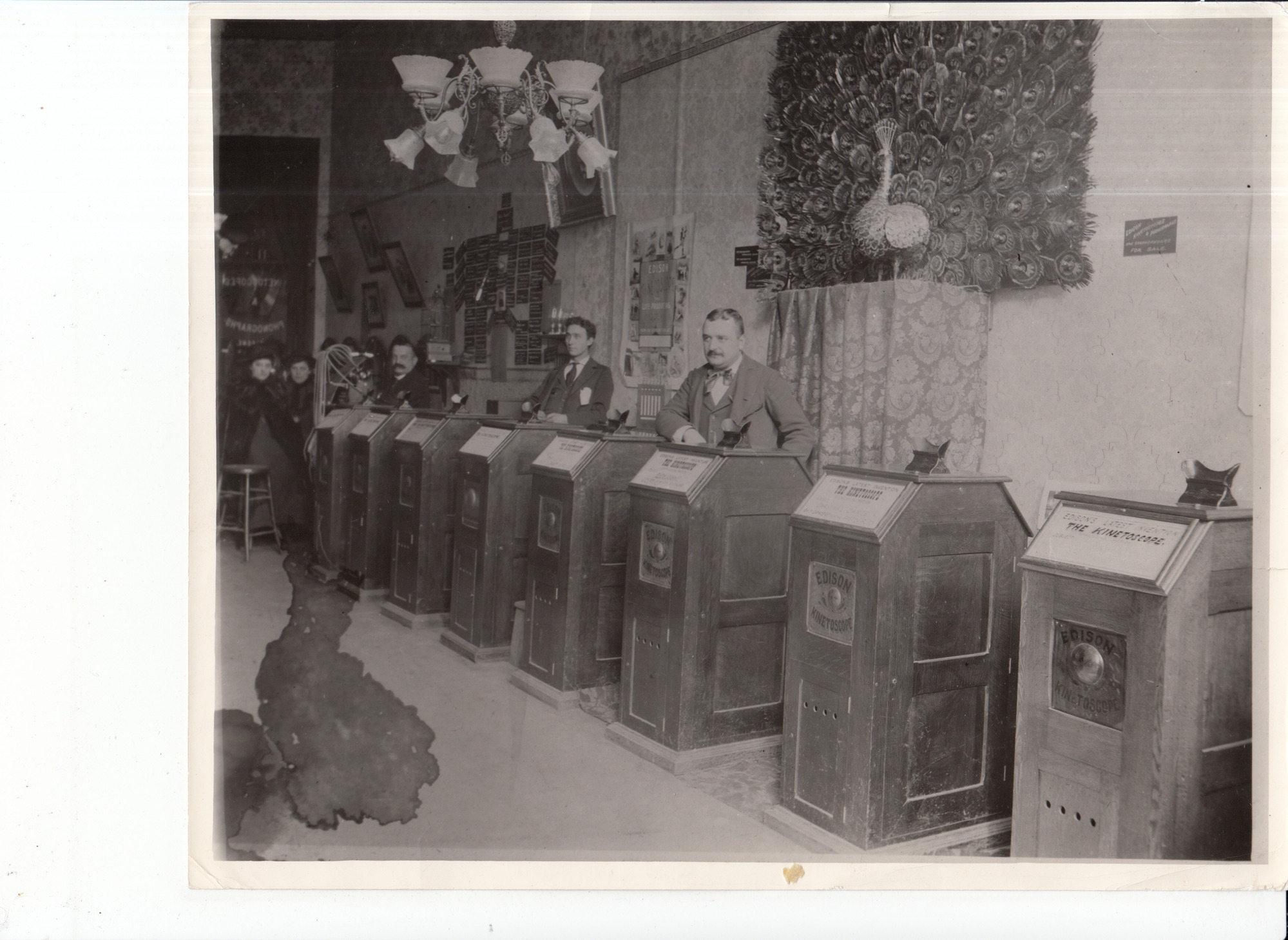 Peter Bacigalupi's kinetoscope, phonograph, and gramophone arcade.