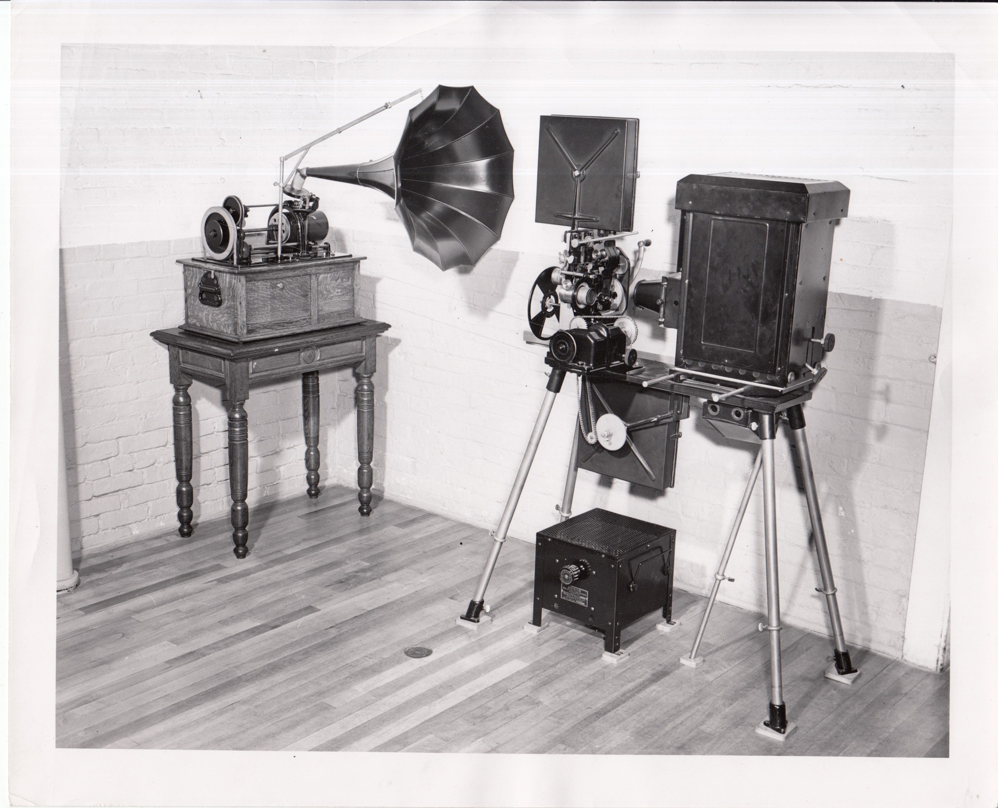 Edison kinetophone.