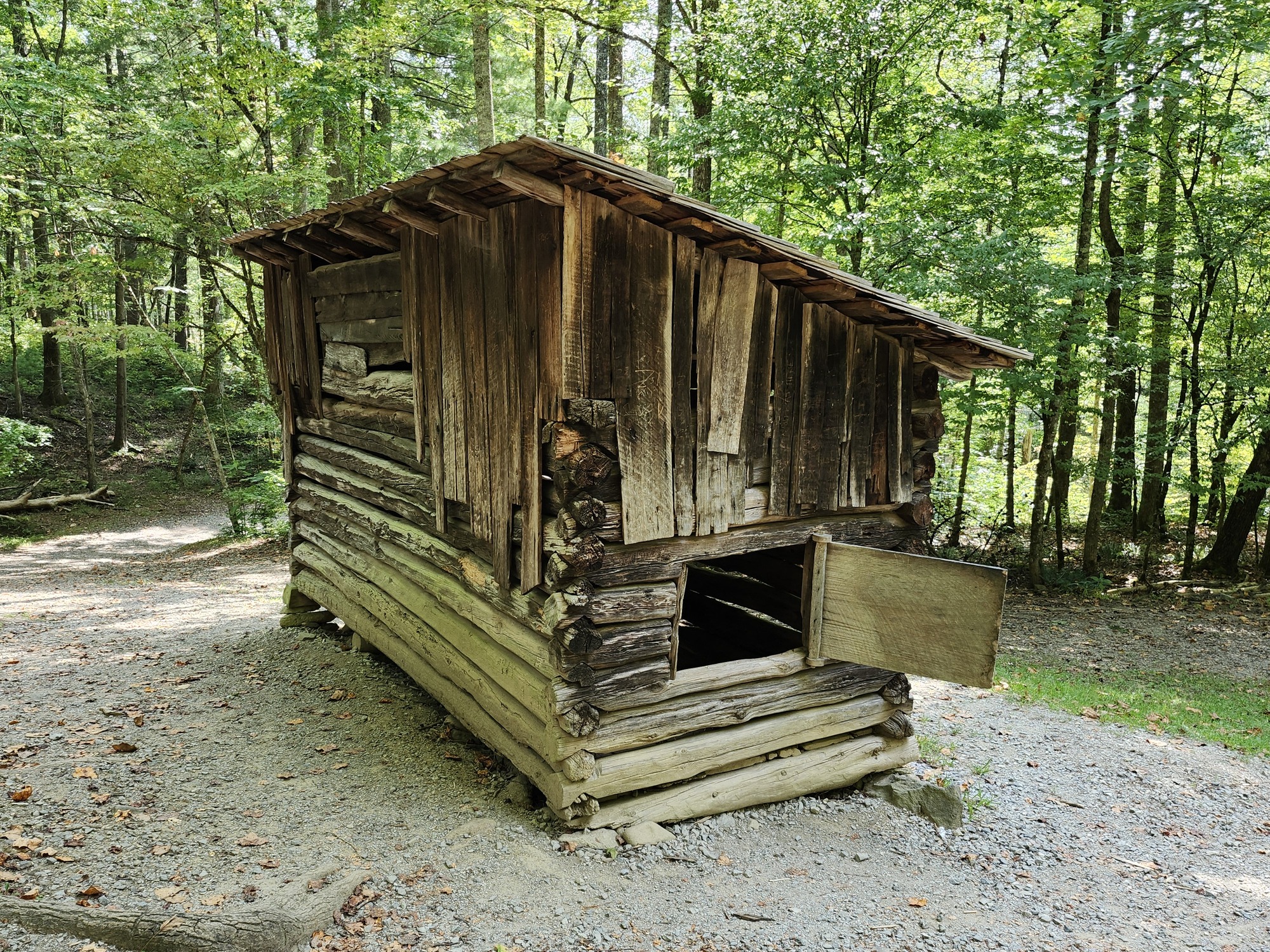 Image of Elijah Oliver Corn Crib