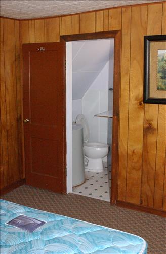 BADL Facility Management: Cedar Pass District - #129 Cedar Pass Cabin #33 - Deficiencies and interior views