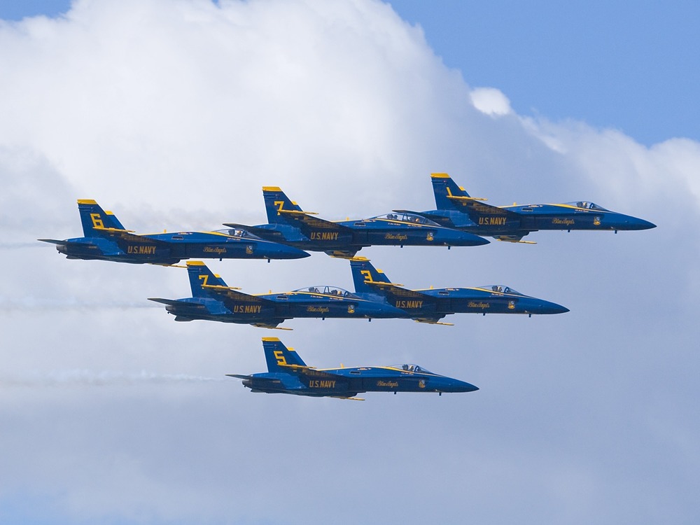 The Blue Angels perform at Fleet Week 2007.
