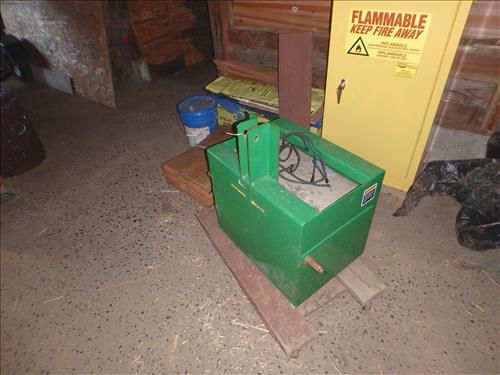 Photos of John Deere 4120 for equipment replacement purposes.