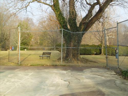 Problems with Montrose Park tennis courts - 02-27-09
