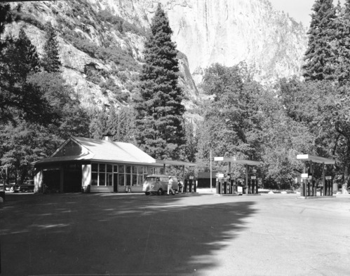 Yos. Valley across from Yos. Lodge