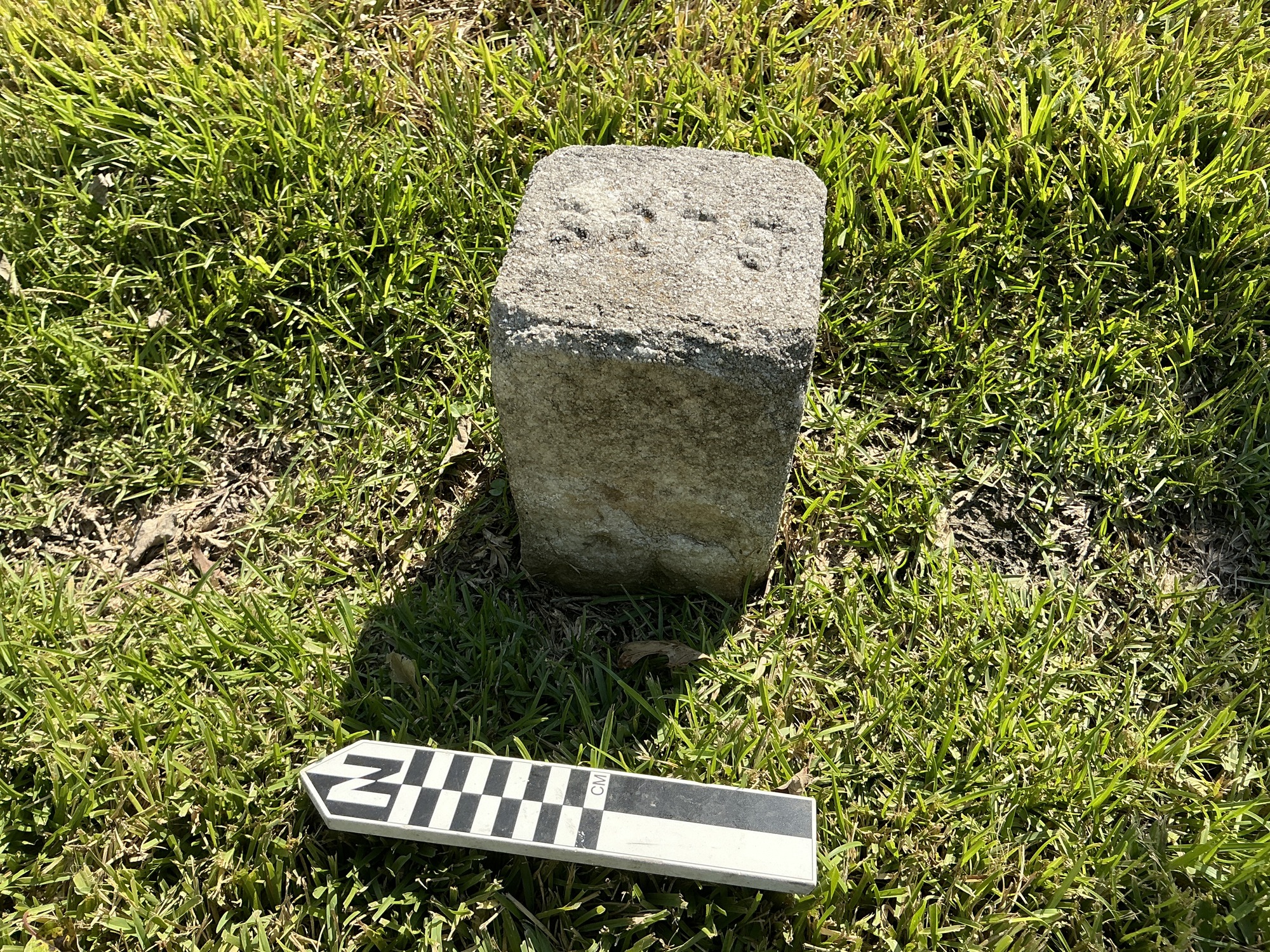 Extra image of flat marble marker