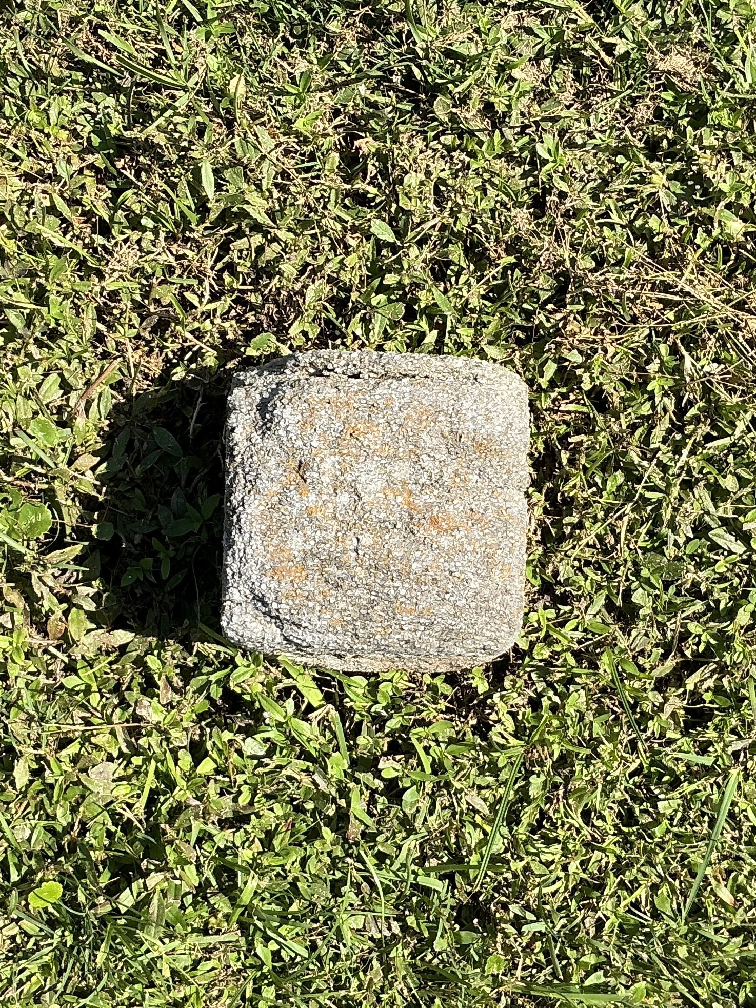 Top of flat marble marker