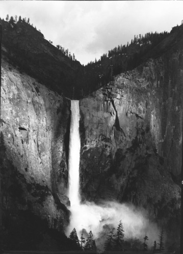 Bridalveil Fall from Big Oak Flat Rd.