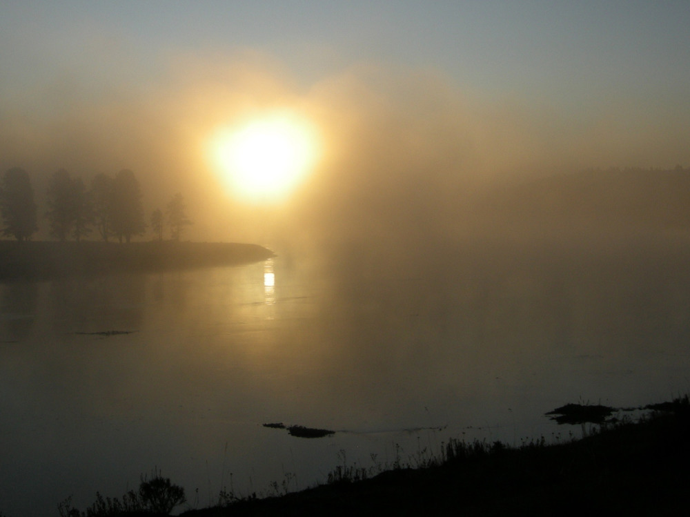 Sunrise over Yellowstone River
