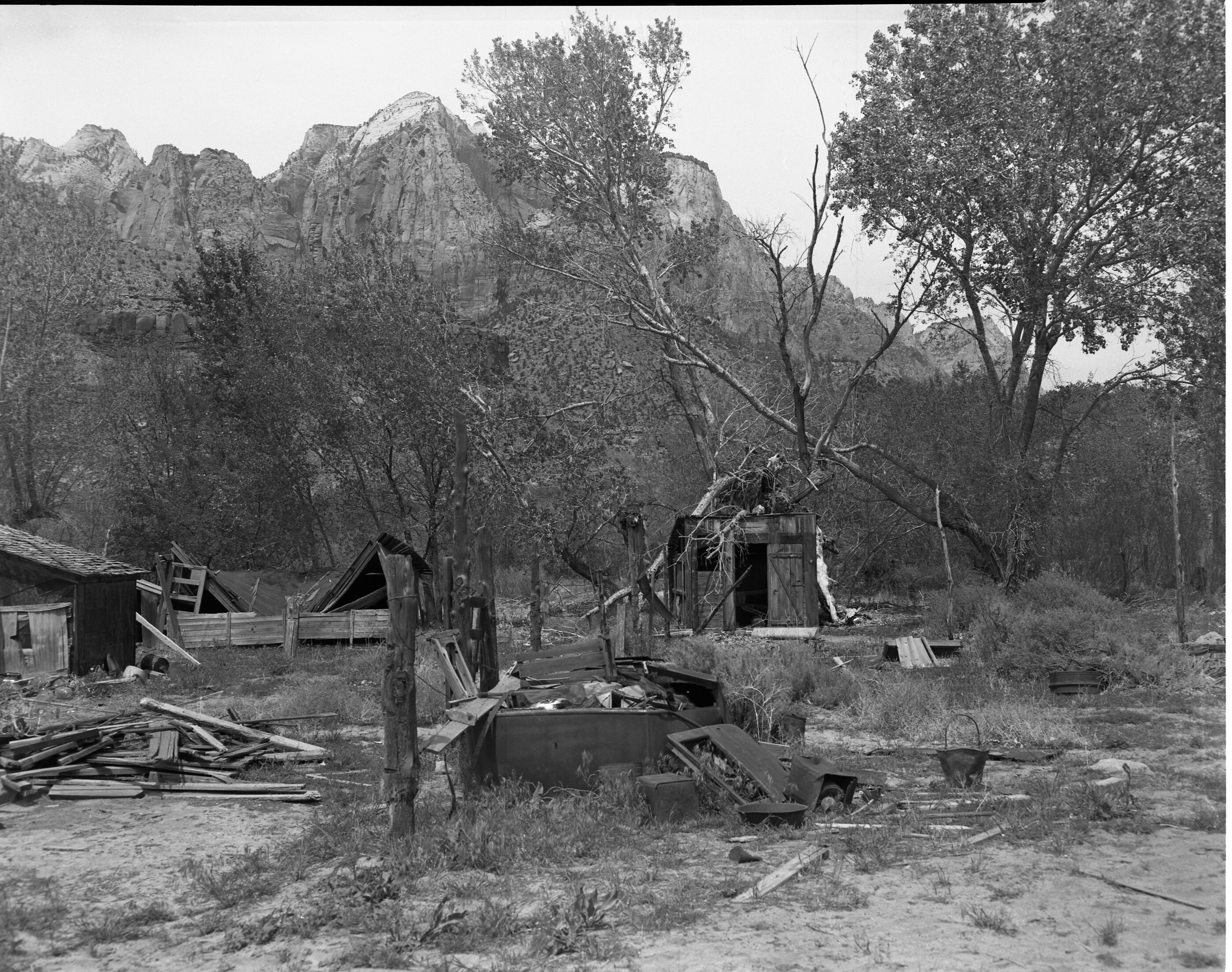 Samuel Crawford property building before removal.