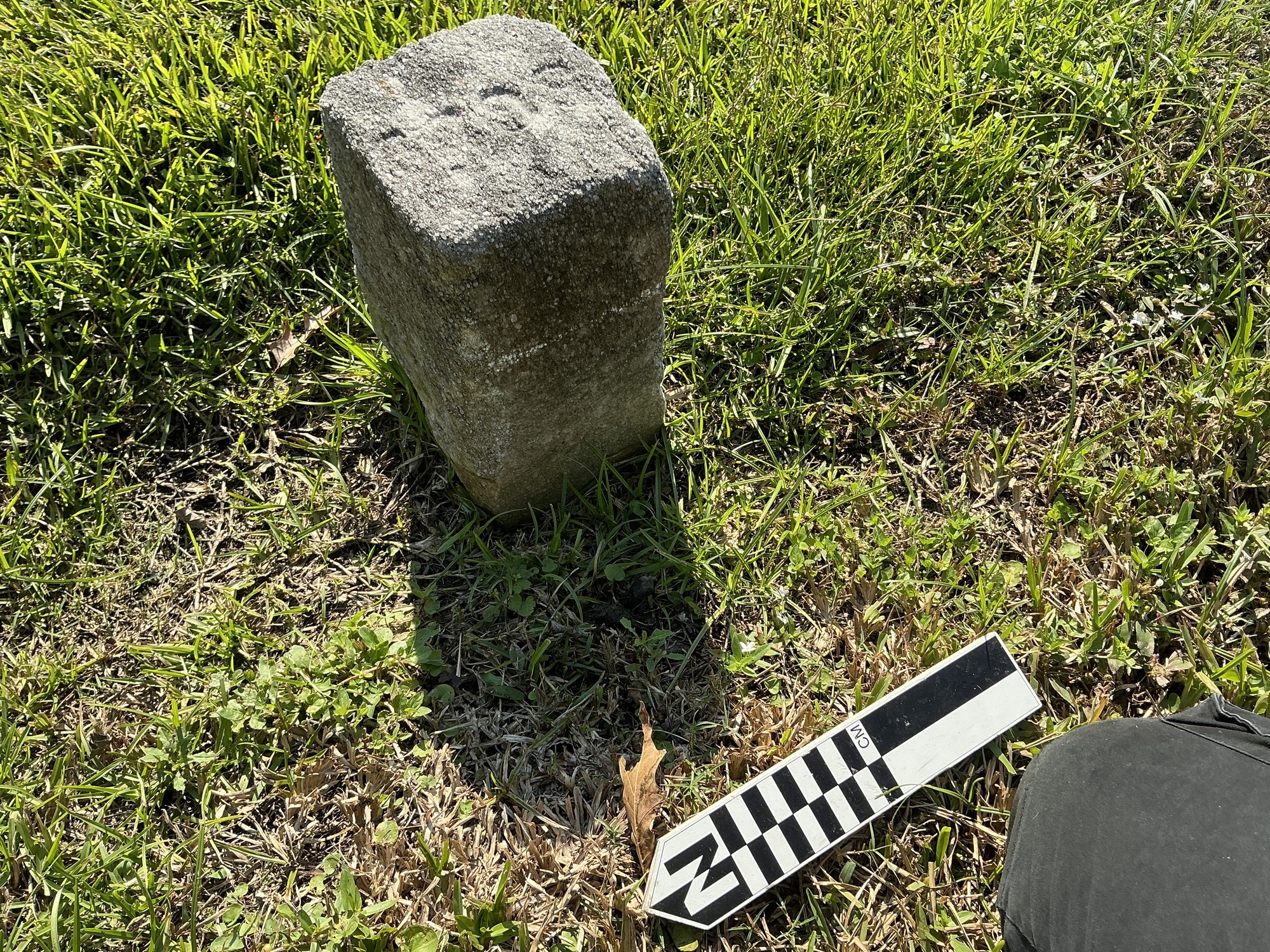 Extra image of flat marble marker