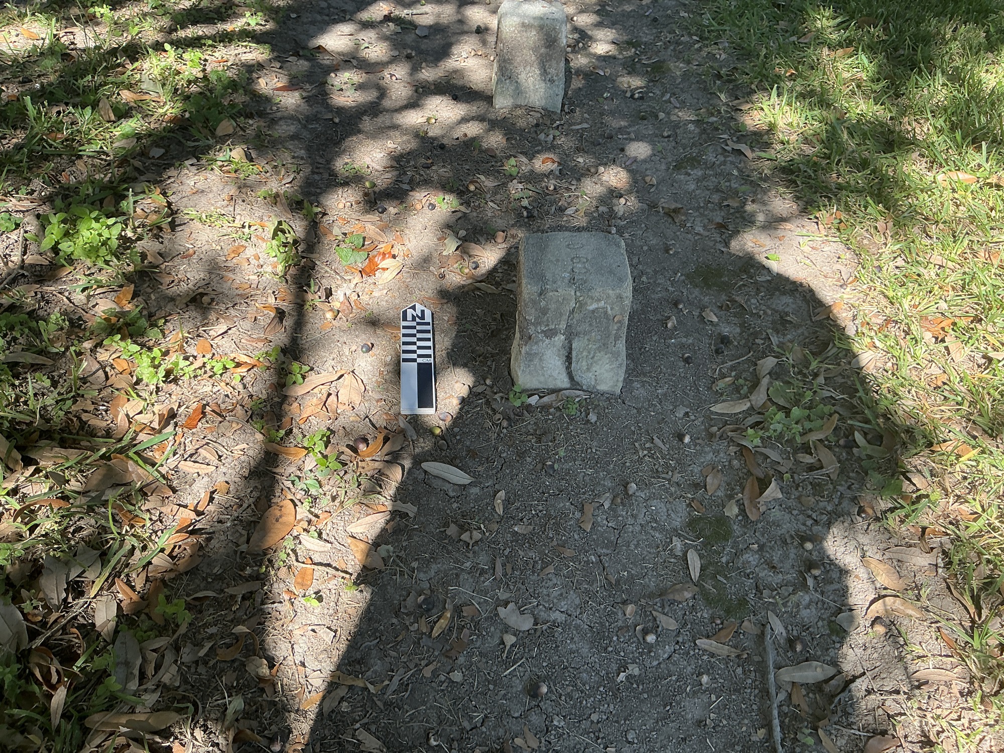 Extra image of flat marble marker