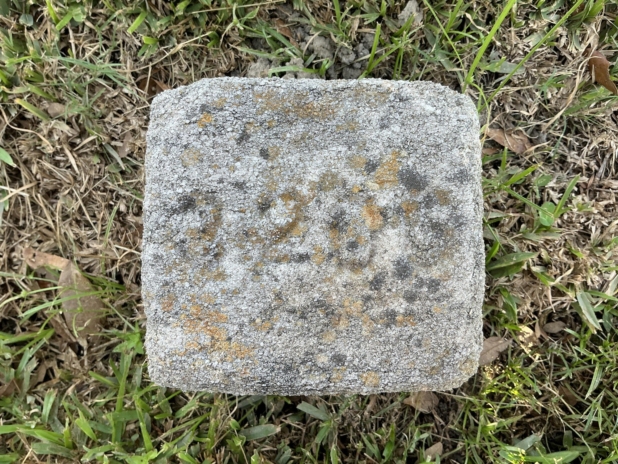 Top of flat marble marker