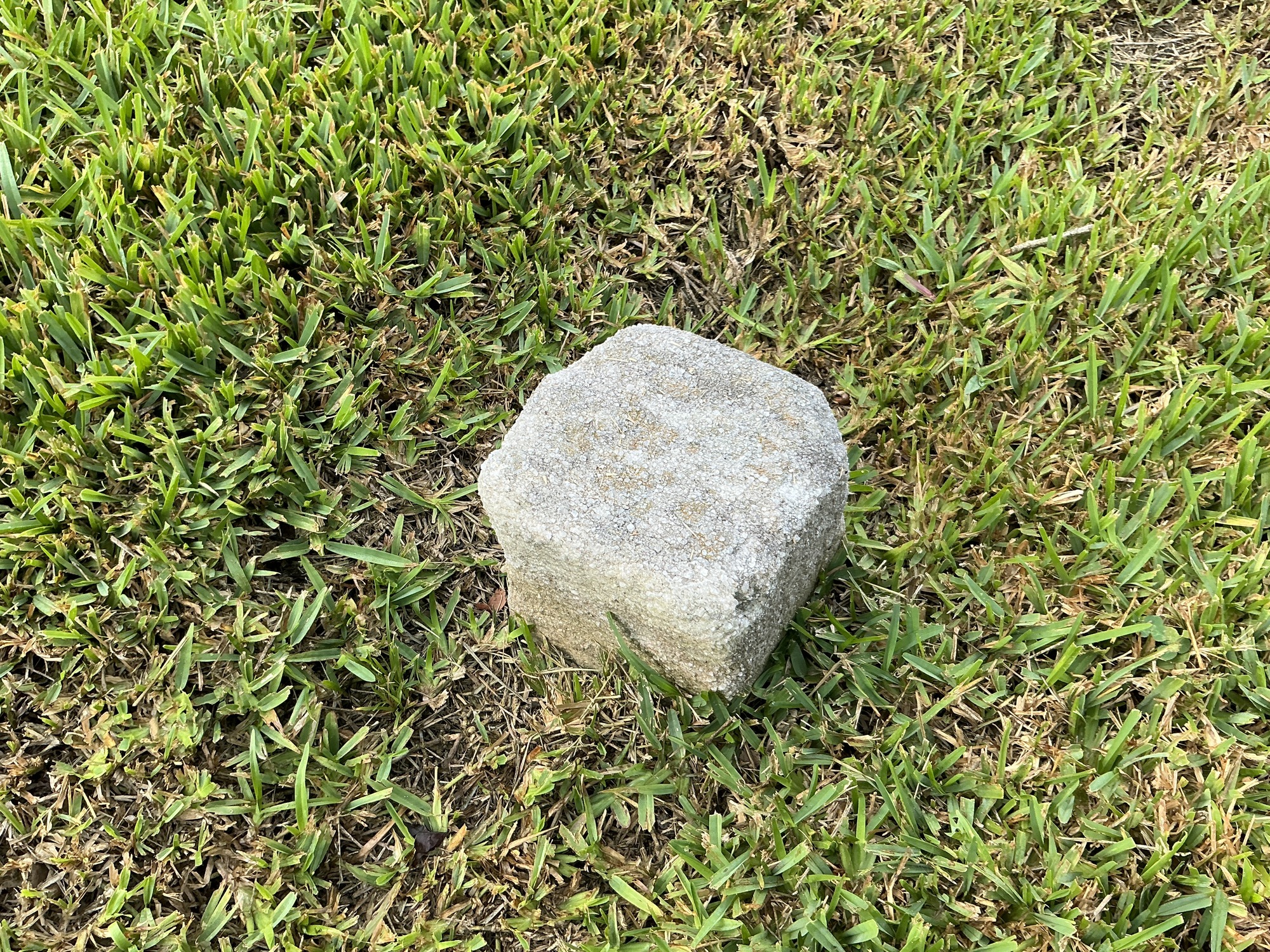 Extra image of flat marble marker