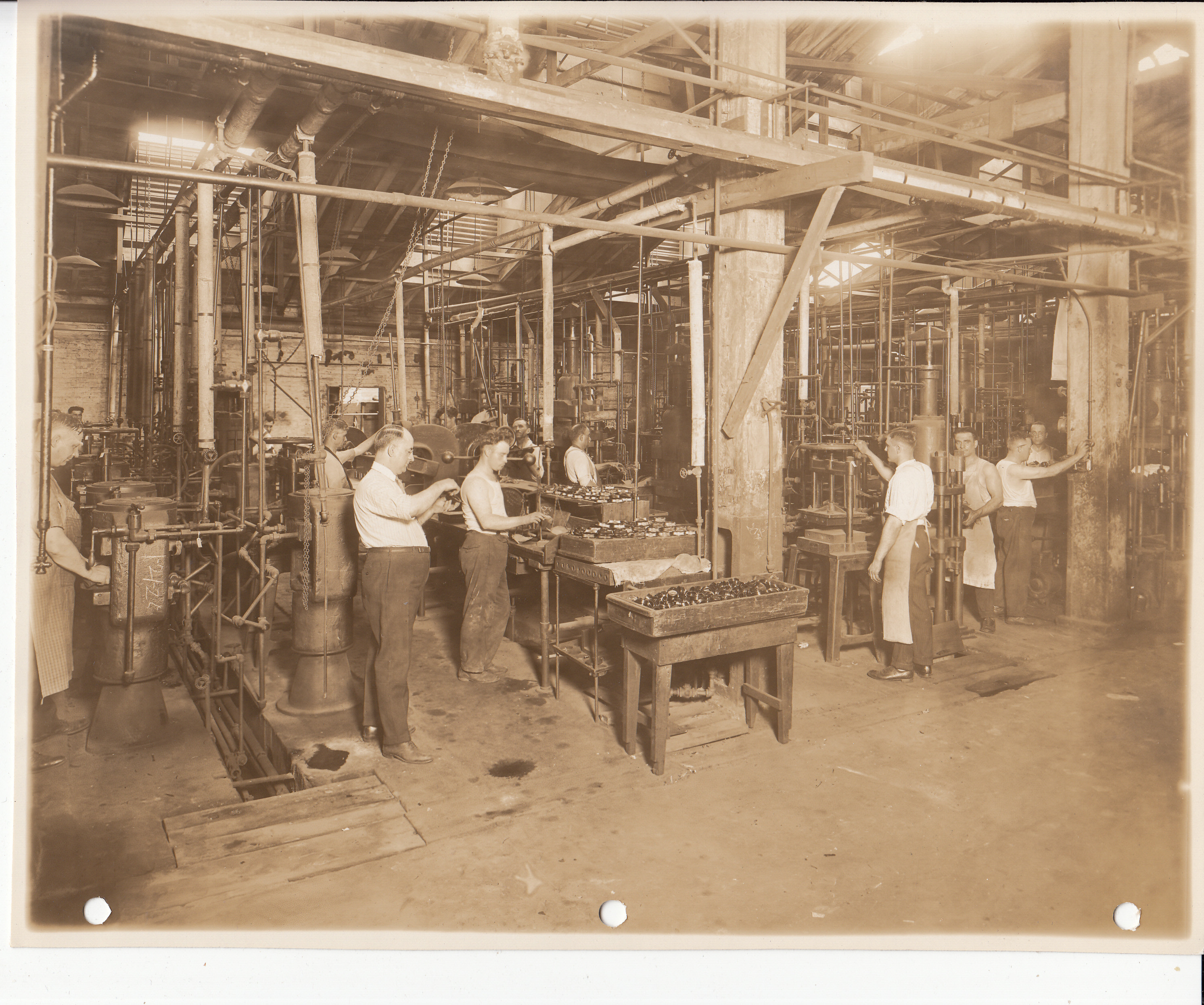 Workers packing cases at Splitdorf Electrical Corp.