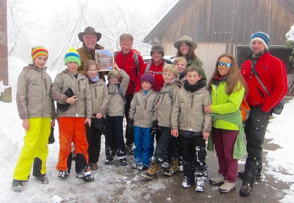 Group photo of Jr. Rangers Schwarzwald National Park, U.S. Consul General Frankfurt, James Herman and Scharzwald Park Rangers.