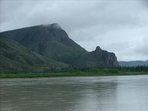 12 Yukon-Charley Rivers Natipnal Preserve Peregrine Falcon survey July 2006