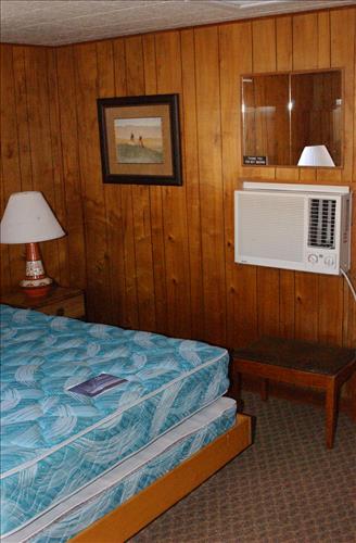 BADL Facility Management: Cedar Pass District - #129 Cedar Pass Cabin #33 - Deficiencies and interior views