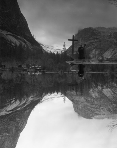 9:10 a.m. The 25th Easter Sunrise Service at Mirror Lake.