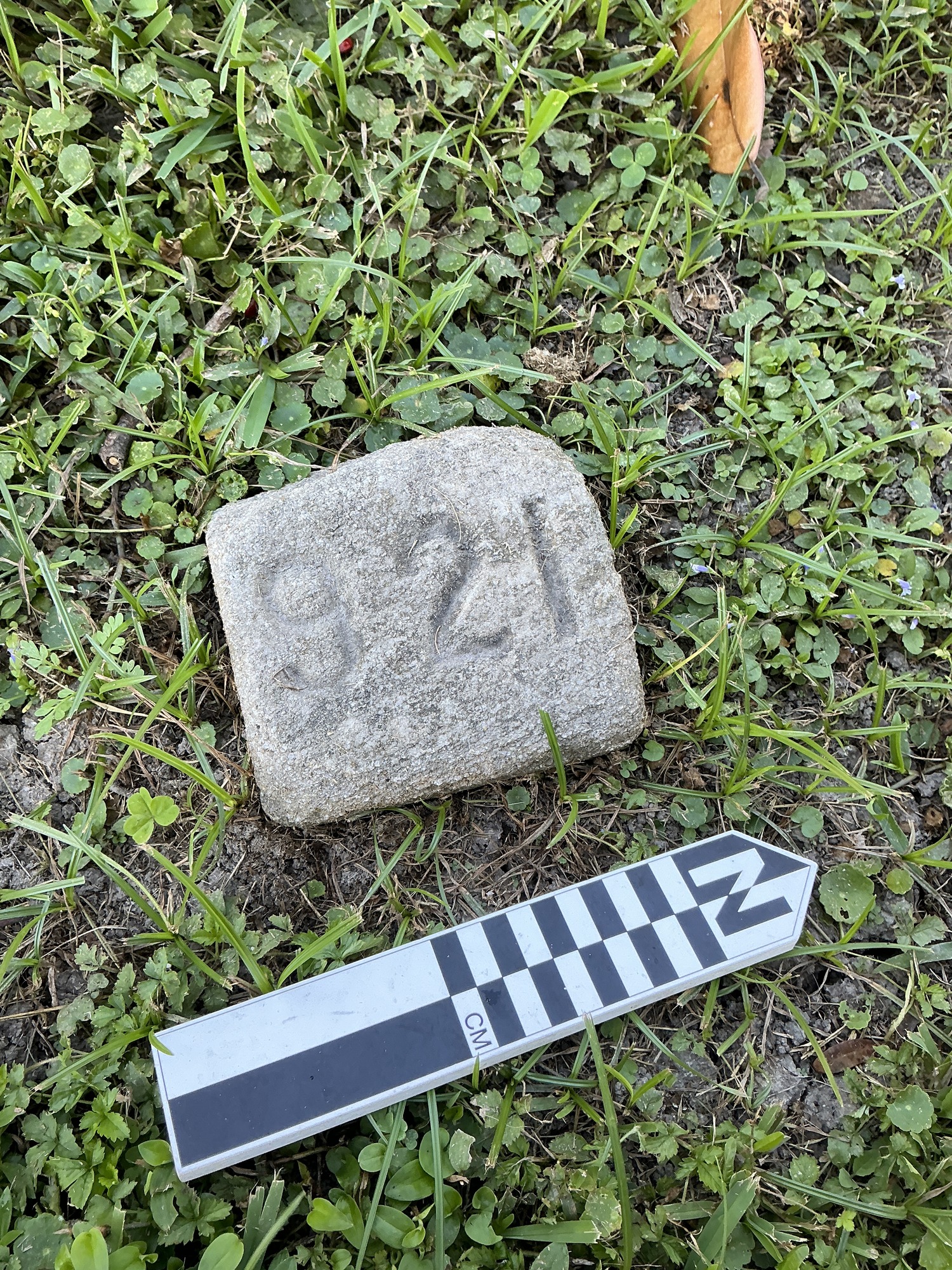 Extra image of flat marble marker