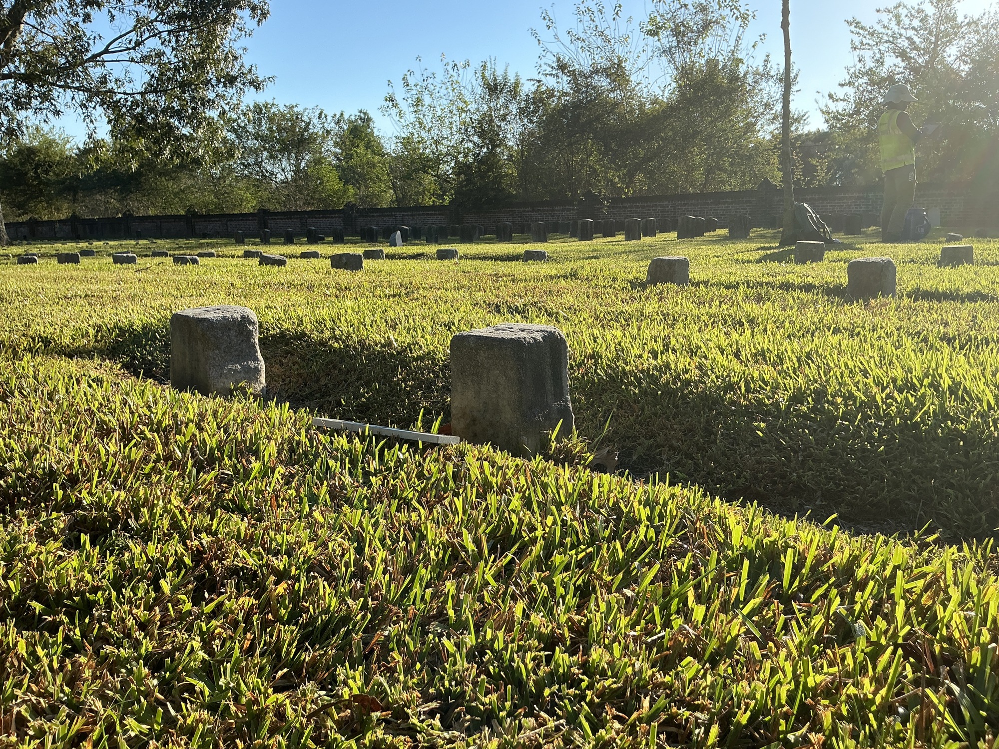 Extra image of flat marble marker