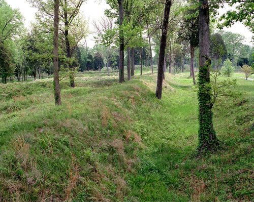 Curtain Wall No. 2 at Stones River National Battlefield, April 2004