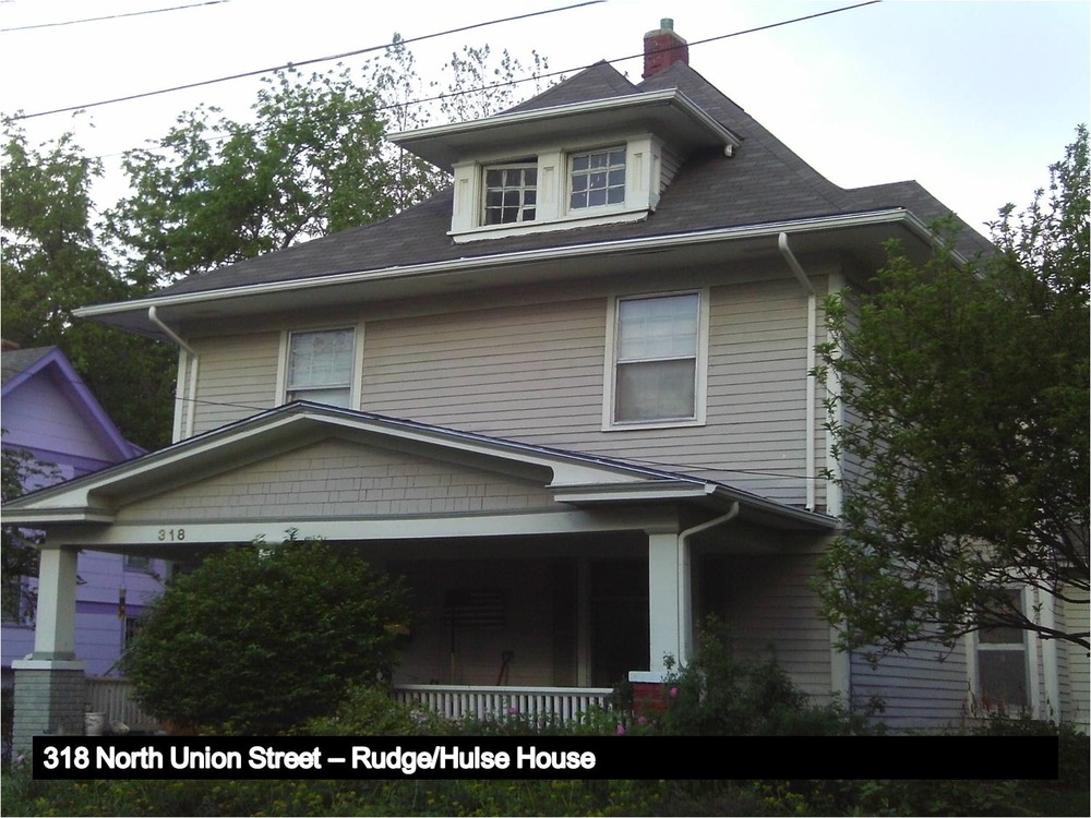 Colonial Revival style house