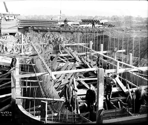 A0593-A0594--Edwardsville, PA--Woodward Mine--Sinking Shaft no. 3--Reinforcing Rods for Concrete Work [1907.10.21]