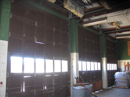 Building T-37 at Highlands Center