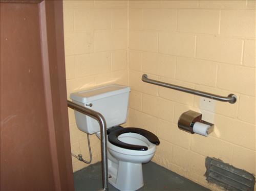 Comfort Station at Fort Donelson National Battlefield in October 2006