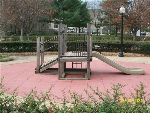 Proposed Grant Circle Playground Replacement Project 11/2011