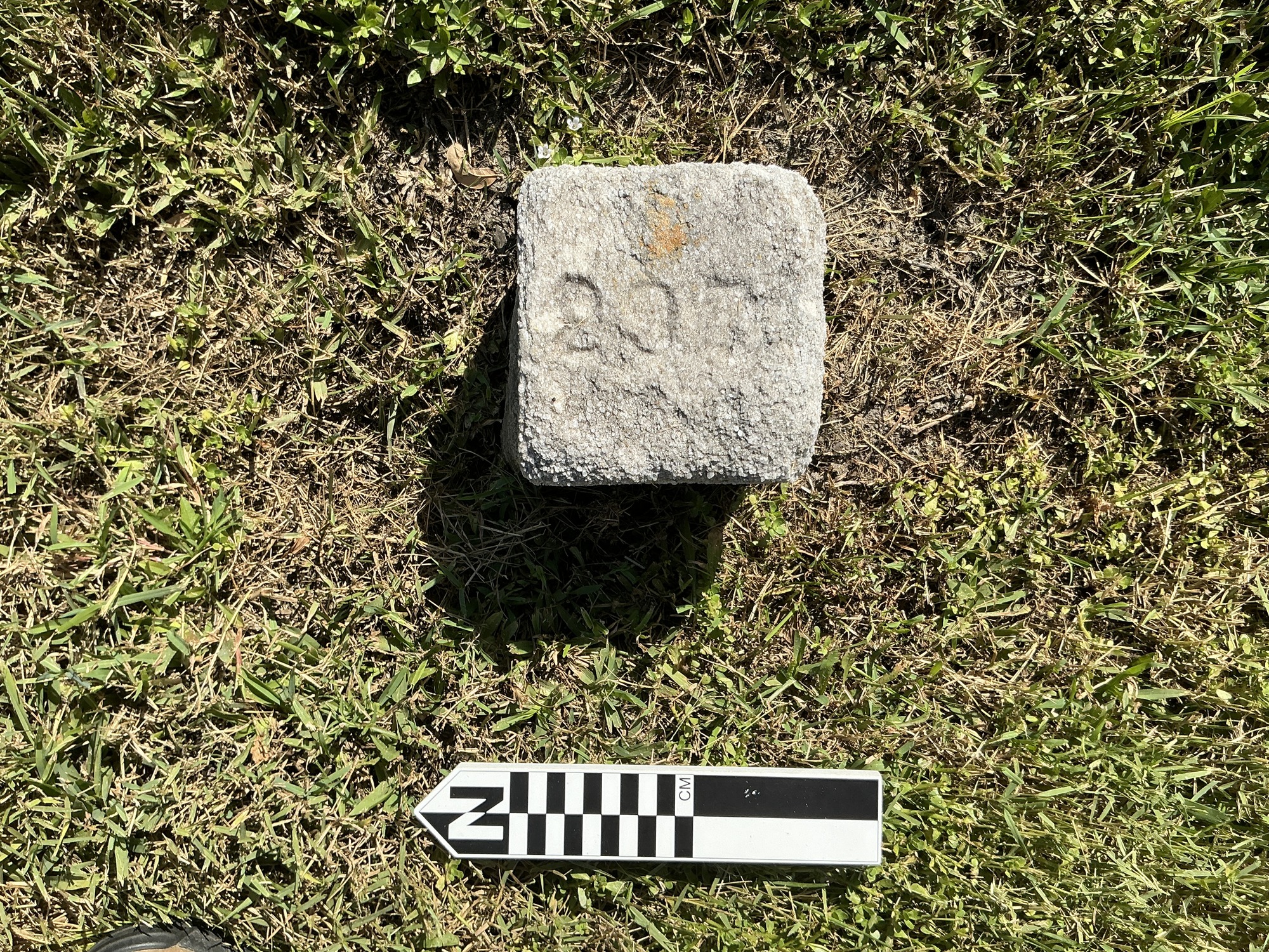 Extra image of flat marble marker