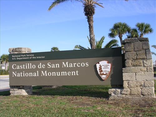 Signs at Castillo de San Marcos National Monument in January 2008