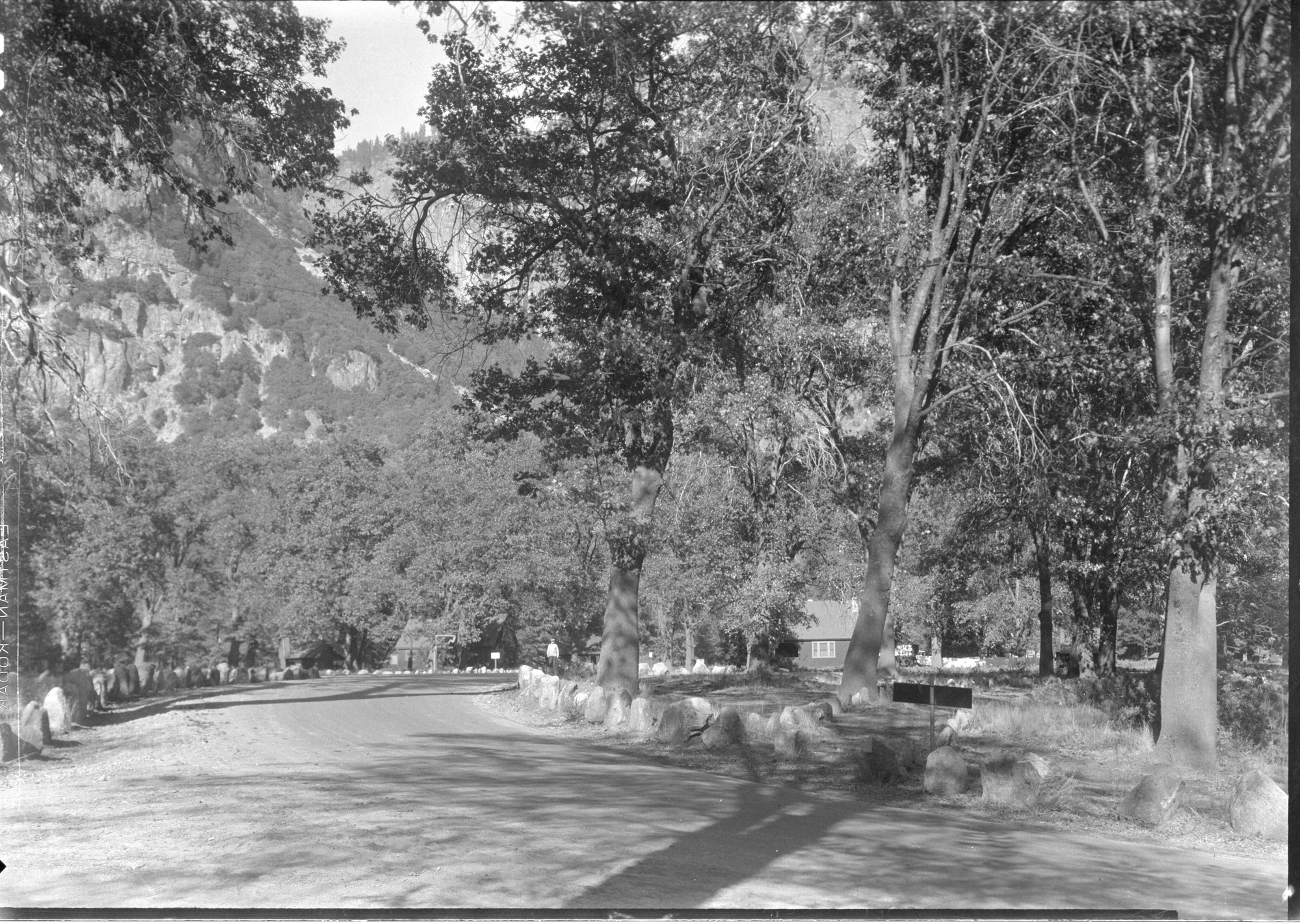 Road near Leavitt's Quarters