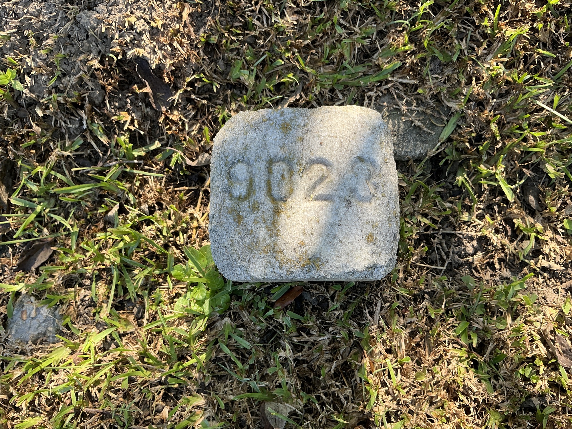 Top of flat marble marker