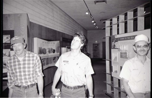 BW Photos of maintenance personnel.