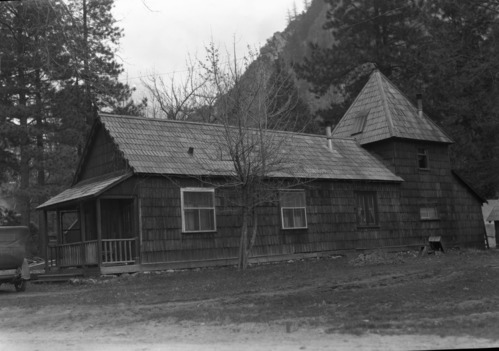 De Paule's house in Old Village. Torn down in 1926.